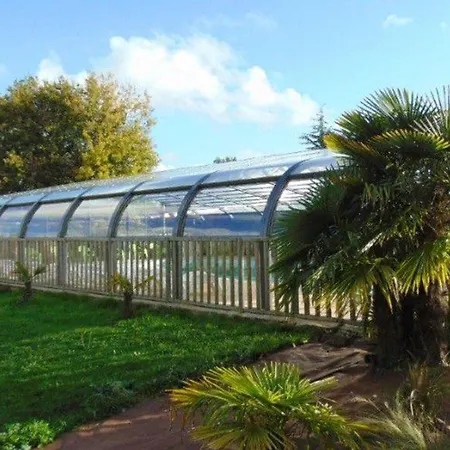 Mobil-home Spacieux Pour 6 Pers Avec Terrasse - Api-1-52-603 Avrillé