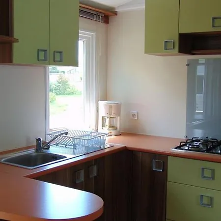 Mobil-home Spacieux Pour 6 Pers Avec Terrasse - Api-1-52-603 *