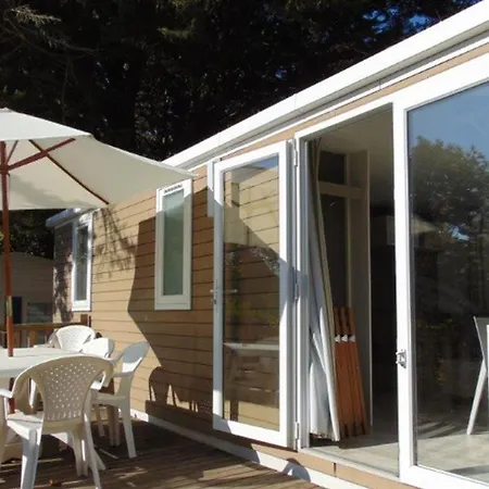Camping Mobil-home Spacieux Pour 6 Pers Avec Terrasse - Api-1-52-603 *